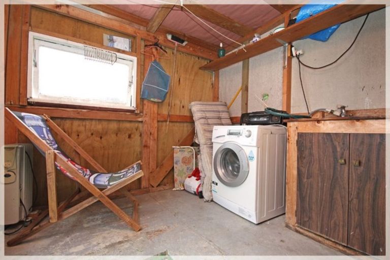 Photo of property in 25 Punga Street, Tangimoana, 4822