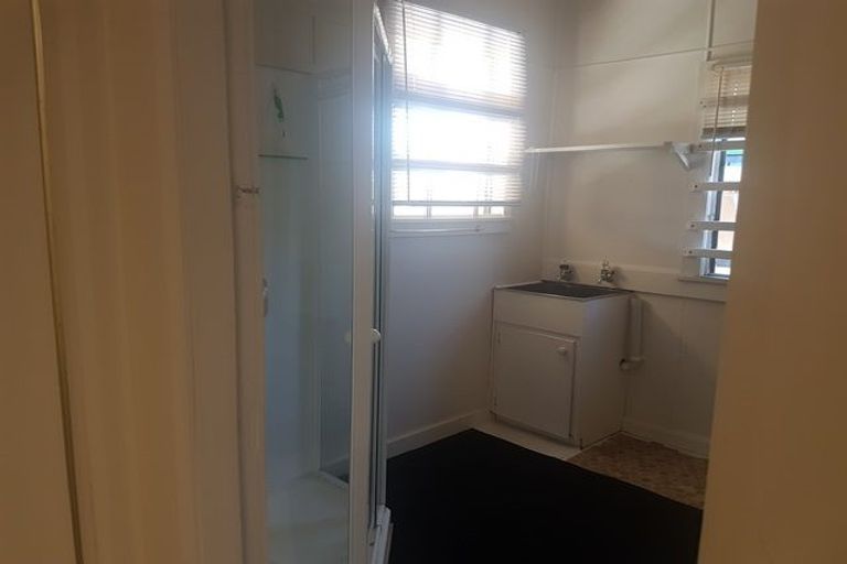 Photo of property in 15 Marne Street, Hokowhitu, Palmerston North, 4410