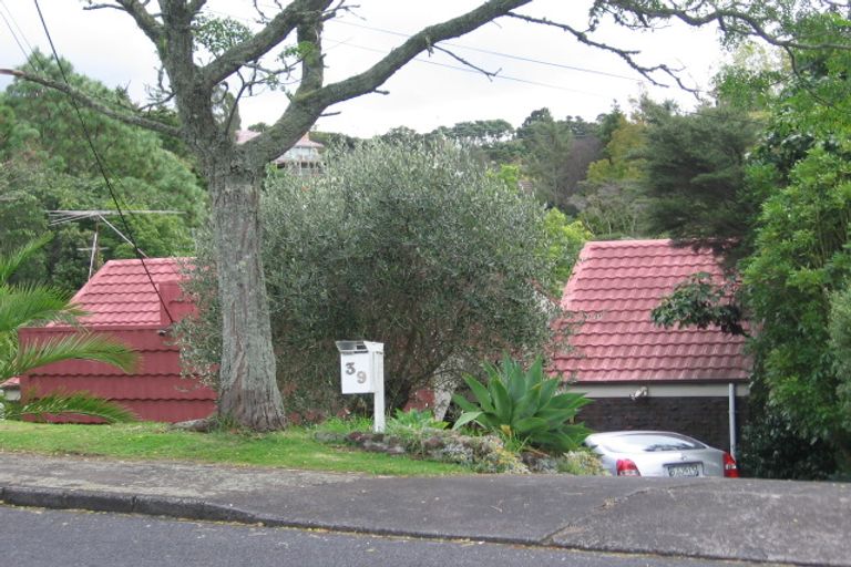 Photo of property in 39 West Lynn Road, Titirangi, Auckland, 0604