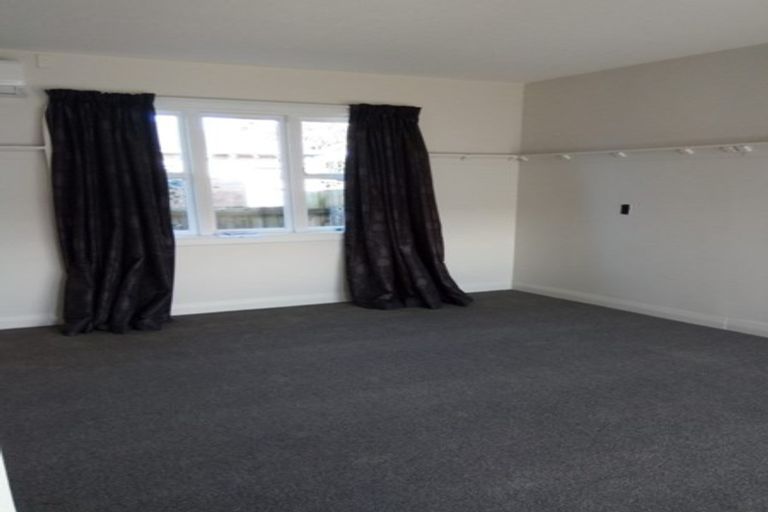 Photo of property in 15 Owles Terrace, New Brighton, Christchurch, 8061