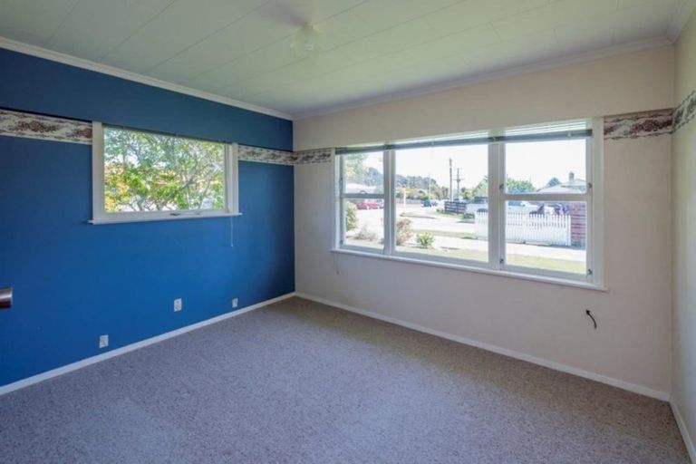 Photo of property in 25 Rimu Street, Waikanae, 5036