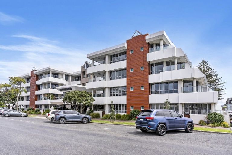Photo of property in Anchorage Apartments, 411/36 Victoria Road, Mount Maunganui, 3116