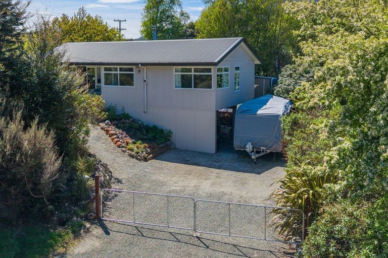 Photo of property in 7 Main Rd St Arnaud, St. Arnaud, Saint Arnaud, 7072