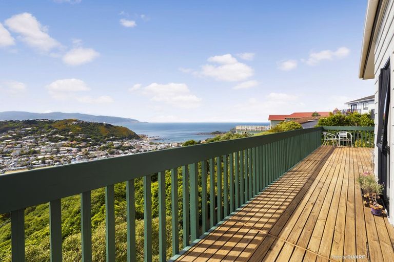 Photo of property in 88 Frobisher Street, Island Bay, Wellington, 6023