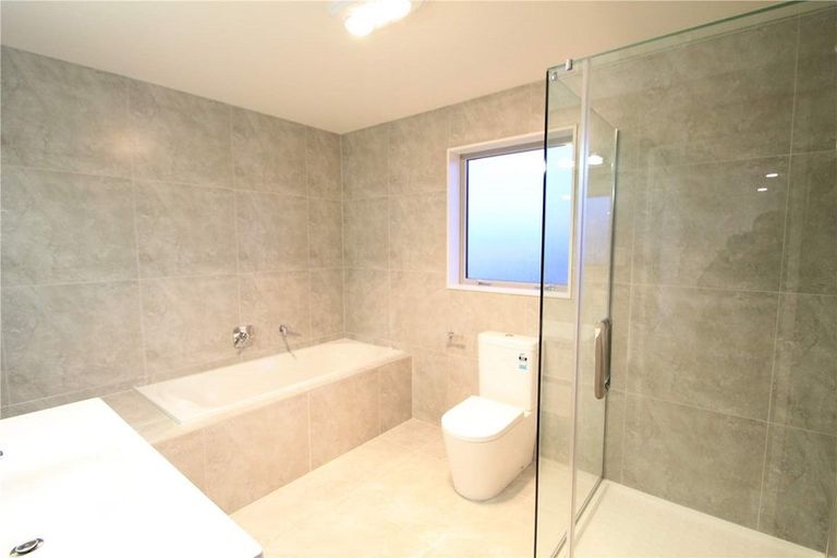 Photo of property in 11 Maka Terrace, Orewa, 0931