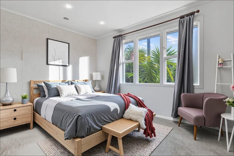 Photo of property in 8 Julian Place, Otara, Auckland, 2023