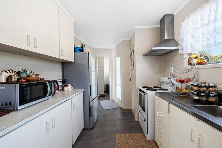 Photo of property in 18 Sequoia Crescent, Owhata, Rotorua, 3010