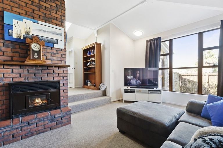 Photo of property in 71 Ray Small Drive, Pahurehure, Papakura, 2113