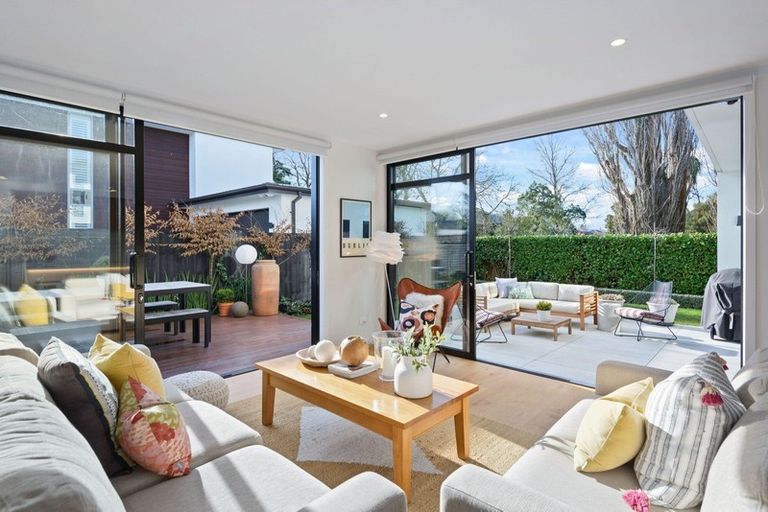 Photo of property in 7 Campana Lane, St Albans, Christchurch, 8052