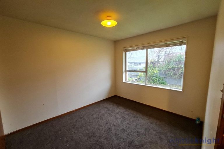 Photo of property in 2/7 Division Street, Riccarton, Christchurch, 8041