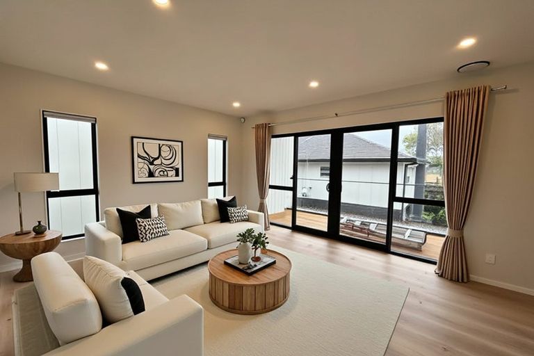 Photo of property in 17 Bardia Street, Belmont, Auckland, 0622