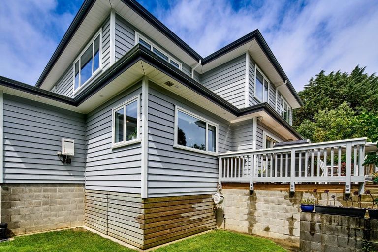 Photo of property in 7a Bermer Road, Belmont, Lower Hutt, 5010