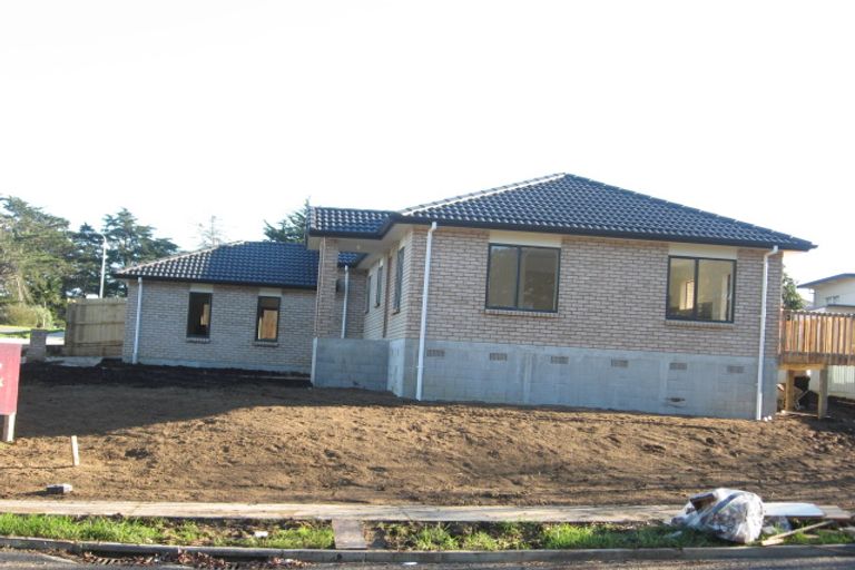 Photo of property in 1 Ramwall Place, Weymouth, Auckland, 2103