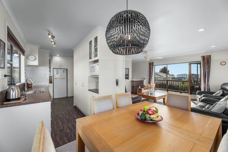 Photo of property in 5 Taihiki Road, Clarks Beach, 2122