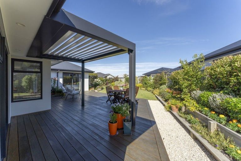 Photo of property in 41 Watkins Drive, Rangiora, 7400