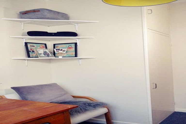 Photo of property in 71 Pirie Street, Mount Victoria, Wellington, 6011