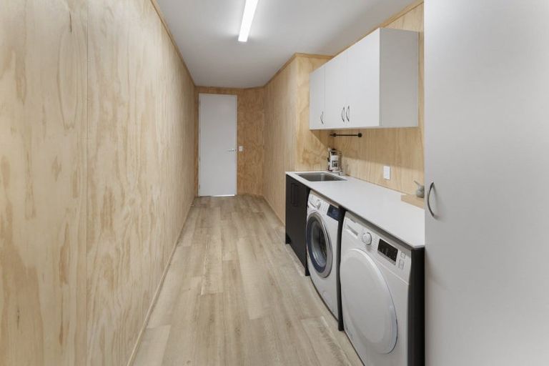 Photo of property in 11 Huntaway Close, Stoke, Nelson, 7011