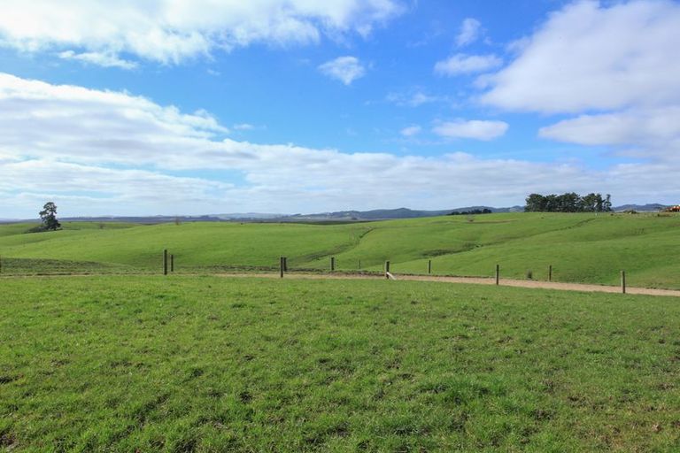 Photo of property in 437 Island Block Road, Island Block, Te Kauwhata, 3782