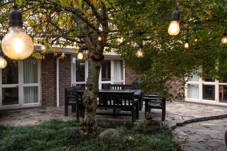 Photo of property in 1 Jean Place, Pukete, Hamilton, 3200