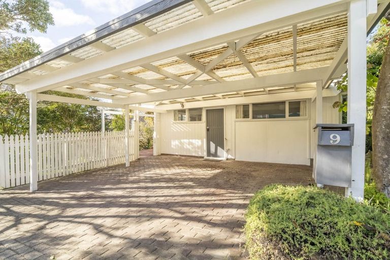 Photo of property in 9 Dormar Place, Churton Park, Wellington, 6037