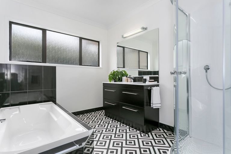 Photo of property in 28 River View Road, Morrinsville, 3300