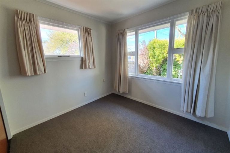 Photo of property in 1/44 Pinehurst Crescent, Russley, Christchurch, 8042