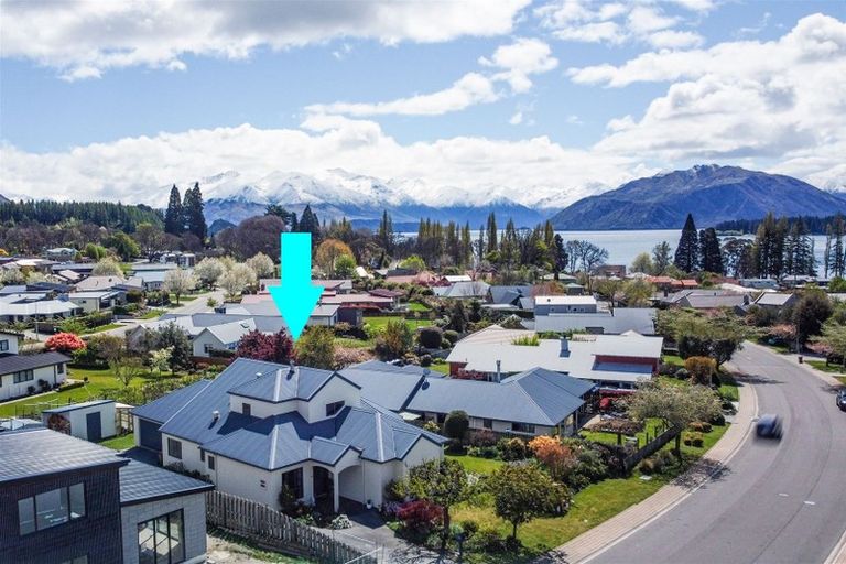 Photo of property in 113 Meadowstone Drive, Wanaka, 9305