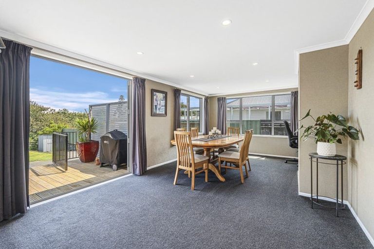 Photo of property in 17 Tainui Street, Welbourn, New Plymouth, 4312