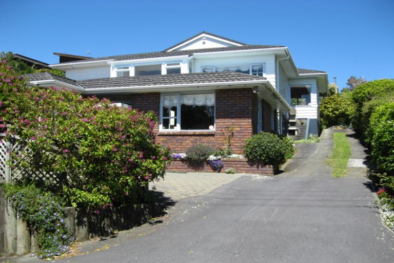 Photo of property in 56a Nicholson Road, Khandallah, Wellington, 6035