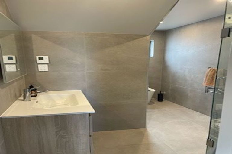 Photo of property in 39b Exminster Street, Blockhouse Bay, Auckland, 0600