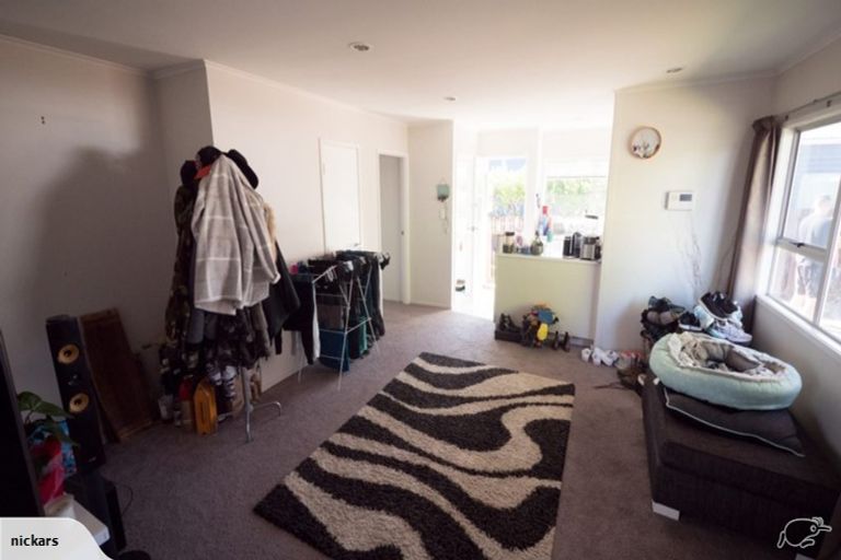 Photo of property in 15 Devonshire Road, Unsworth Heights, Auckland, 0632