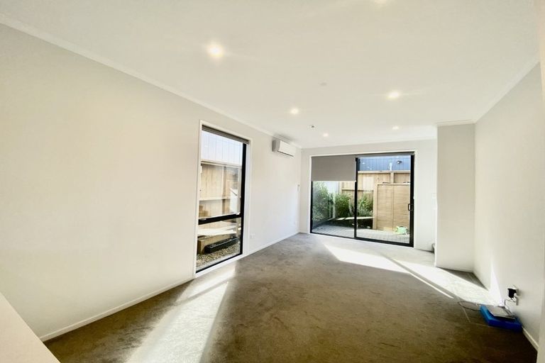 Photo of property in 6 Awamarino Way, Westgate, Auckland, 0614