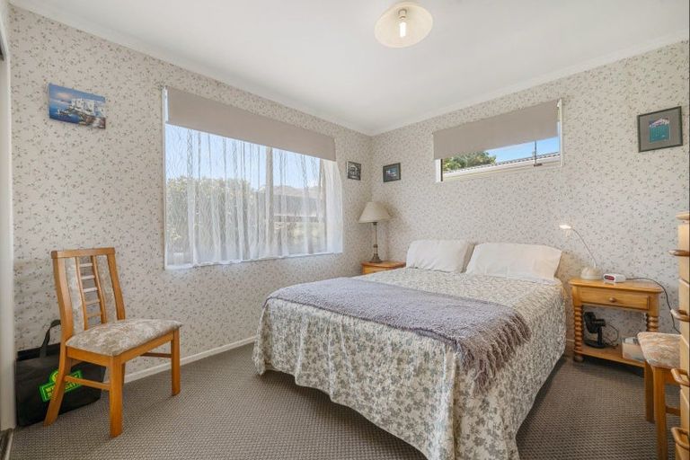 Photo of property in 5b Clemow Road, Fitzroy, New Plymouth, 4312