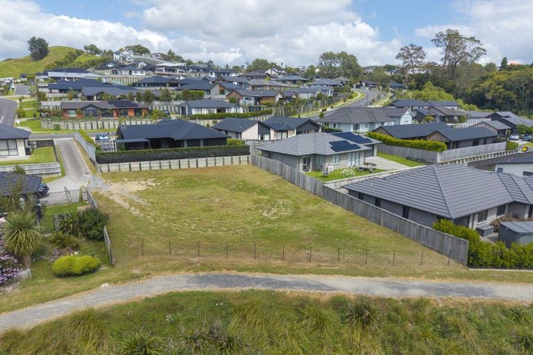 Photo of property in 105 Adler Drive, Ohauiti, Tauranga, 3112