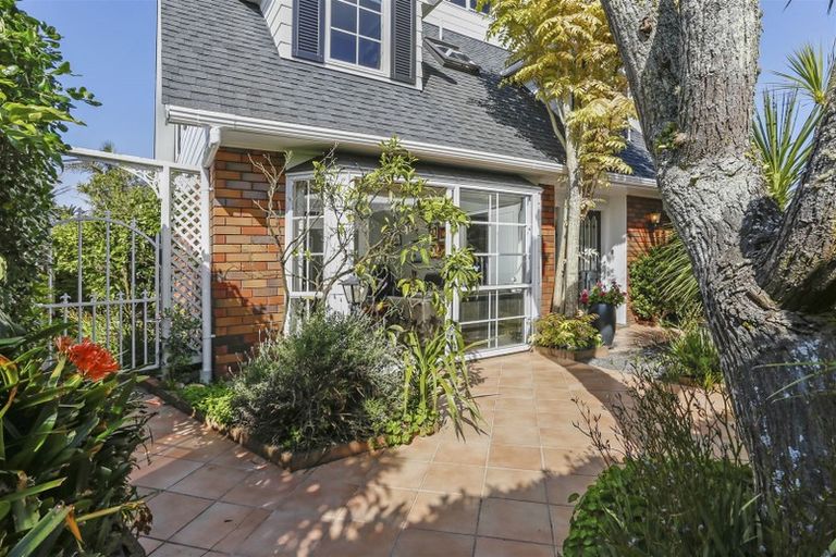 Photo of property in 3/7 Craig Road, Milford, Auckland, 0620