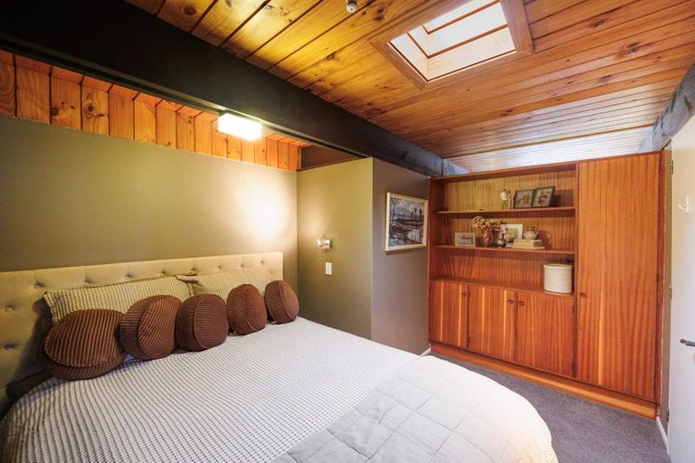Photo of property in 11 Chilton Grove, Hokowhitu, Palmerston North, 4410