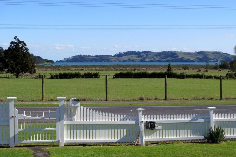 Photo of property in 1255 Tiki Sh25 Road, Coromandel, 3506