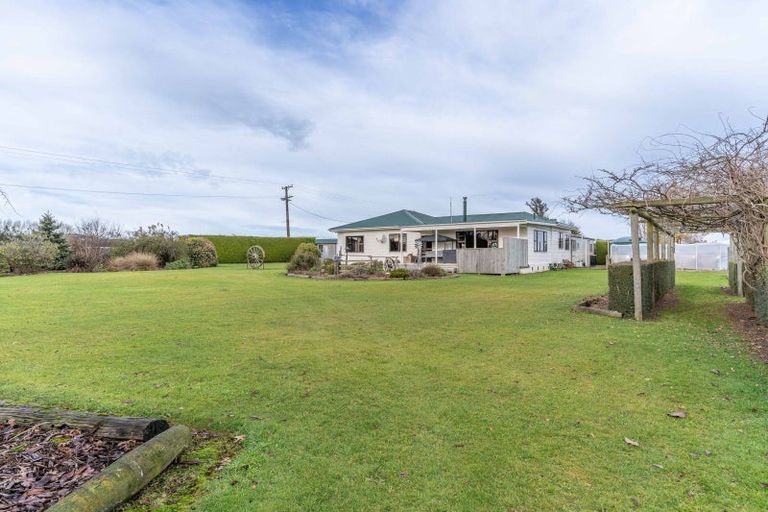 Photo of property in 449 Fraser Road, Lochiel, Winton, 9781