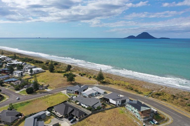 Photo of property in 2 Pacific Parade, Coastlands, Whakatane, 3120