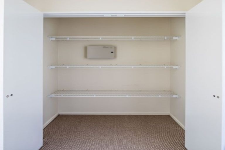 Photo of property in 223 Mark Avenue, Grenada Village, Wellington, 6037