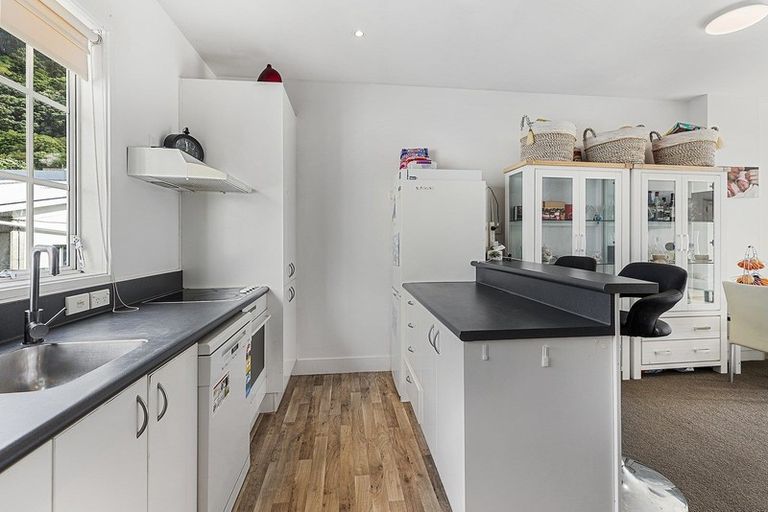 Photo of property in 33 Little George Street, Thorndon, Wellington, 6011