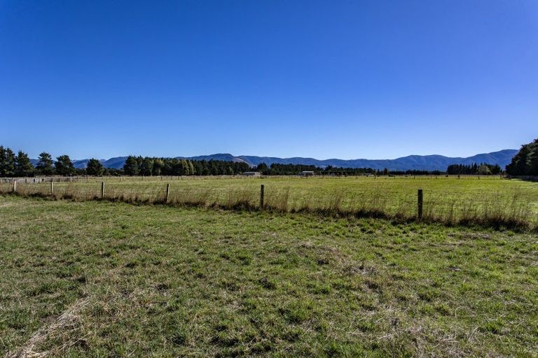 Photo of property in 110 Glews Road, Cust, Rangiora, 7471