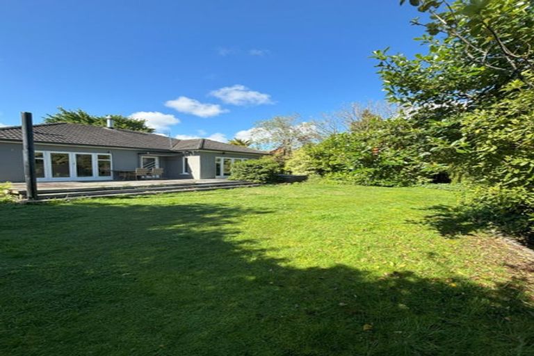 Photo of property in 6 Forest Lake Road, Forest Lake, Hamilton, 3200
