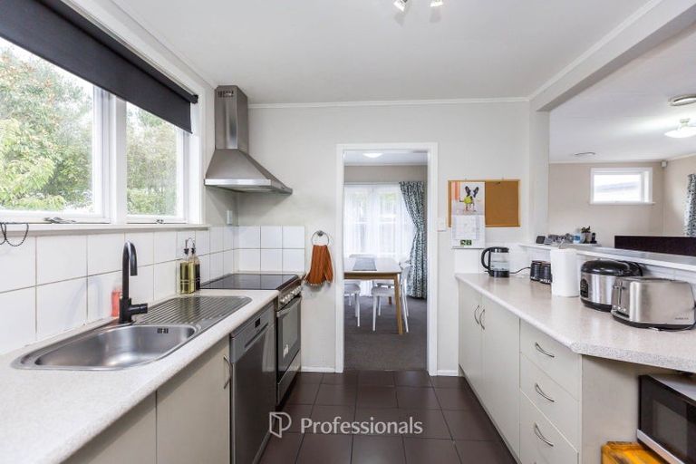 Photo of property in 26 Oregon Drive, Maoribank, Upper Hutt, 5018