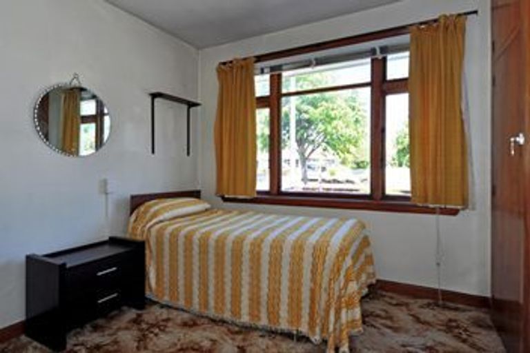 Photo of property in 11 Curletts Road, Sockburn, Christchurch, 8042