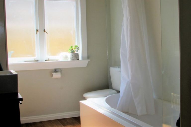 Photo of property in 1/61 Wakefield Street, Alicetown, Lower Hutt, 5010