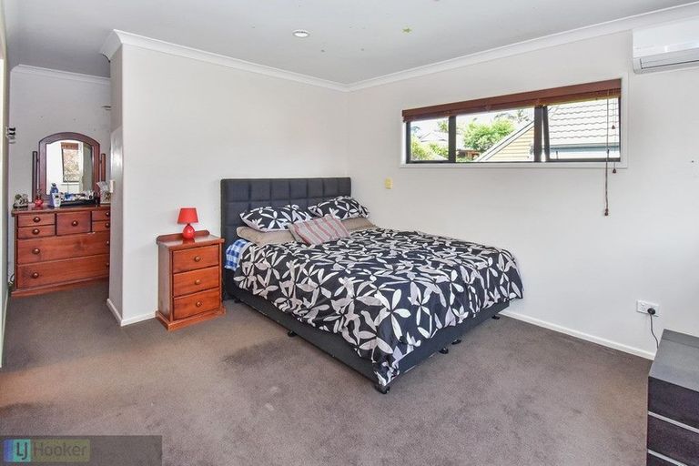 Photo of property in 318 Hill Road, The Gardens, Auckland, 2105