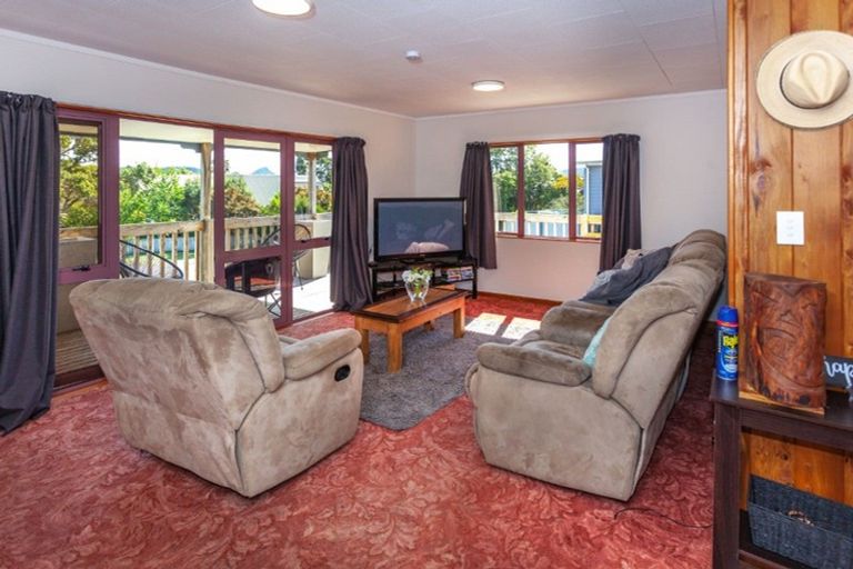 Photo of property in 119 Durrant Drive, Whangamata, 3620