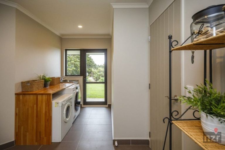 Photo of property in 92 Mount Taylor Drive, Feilding, 4775