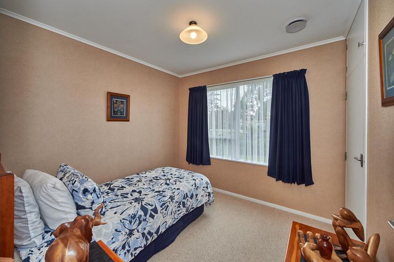Photo of property in 55 Acacia Street, Kelvin Grove, Palmerston North, 4414